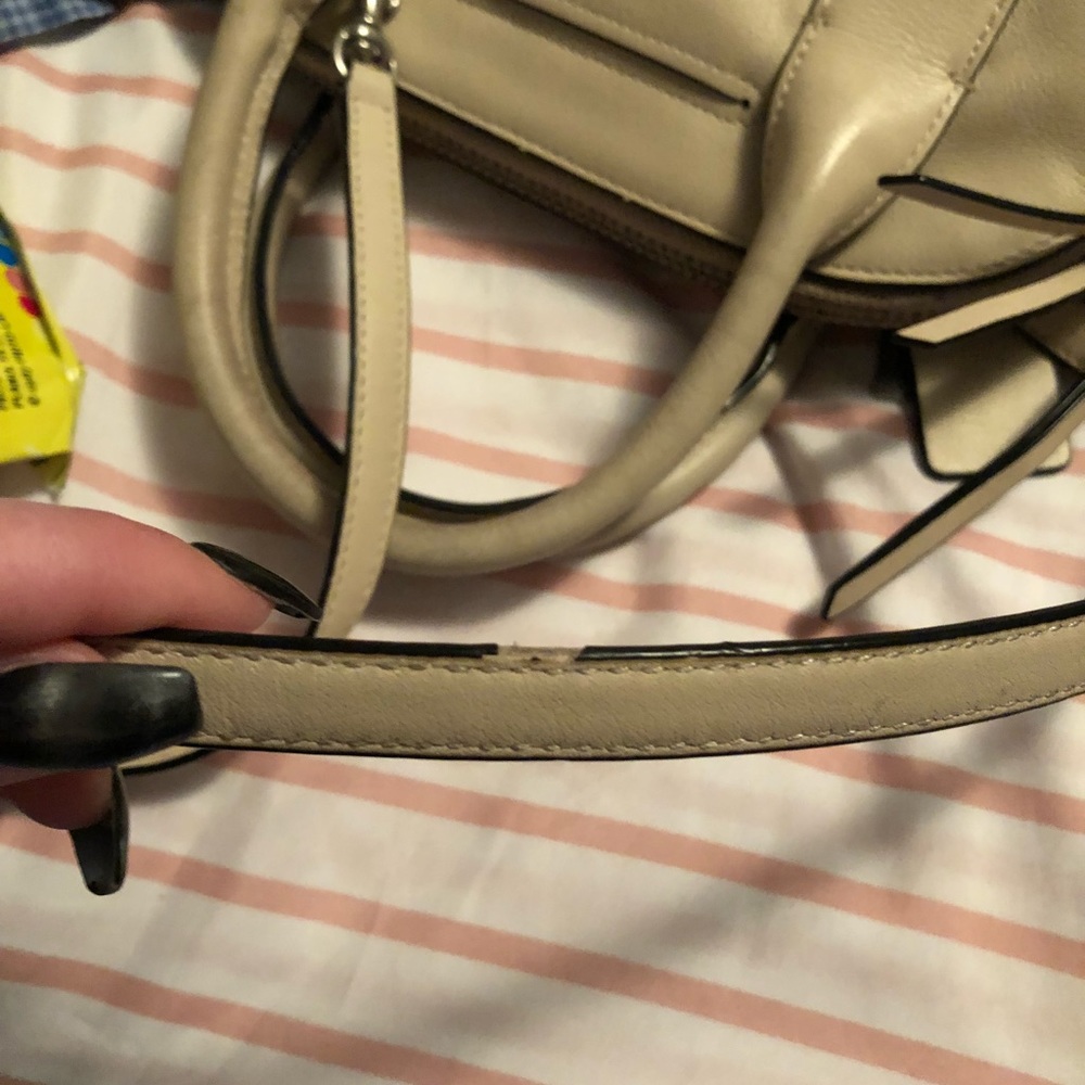 Poshmark I need help!!